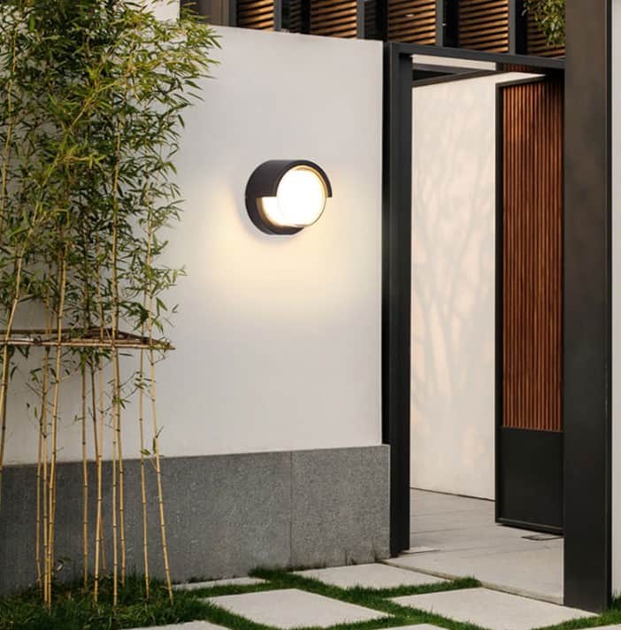 Genaru Outdoor Wall Lamp